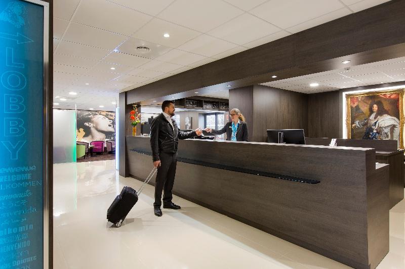 Отель Roi Soleil Prestige Strasbourg Шильтигхейм Экстерьер фото