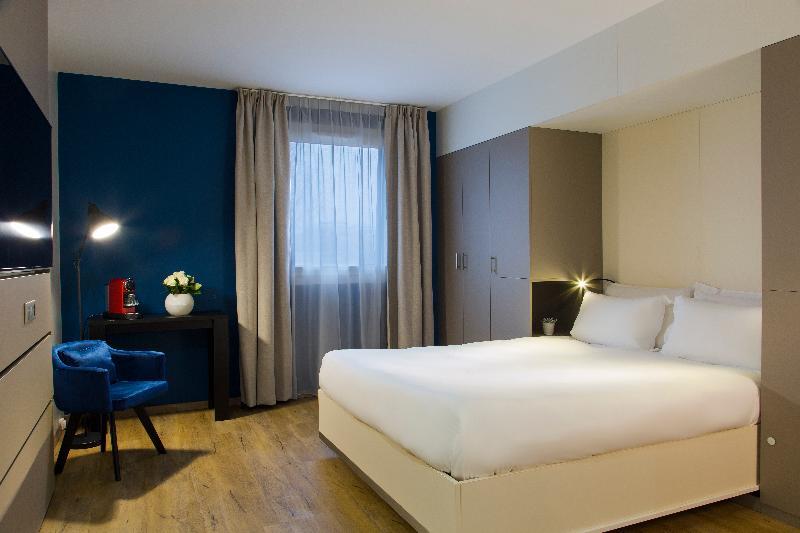 Отель Roi Soleil Prestige Strasbourg Шильтигхейм Экстерьер фото